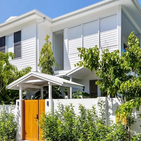 Escape Villas Port Douglas-2